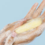 Savon pour mains au PH doux : le guide pour une peau protégée